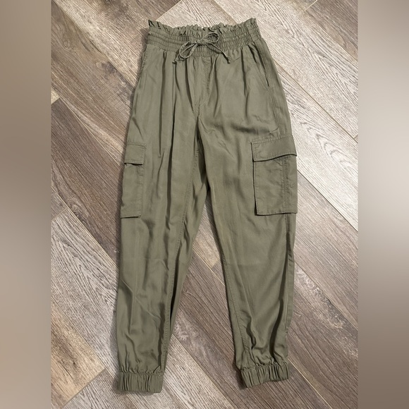 Abercrombie & Fitch Pants - NWOT Abercrombie & Fitch | Cargo Pants Style Joggers